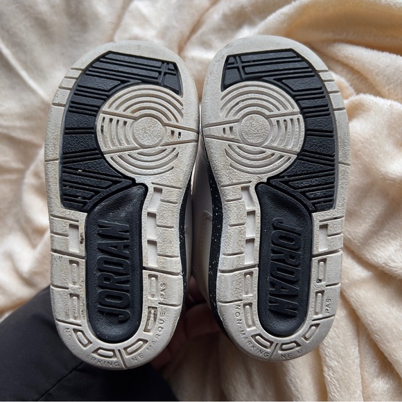 JORDAN Children Baby Toddler Black White Sneaker Shoes Size 5C ( UNISEX ) - Picture 8 of 10